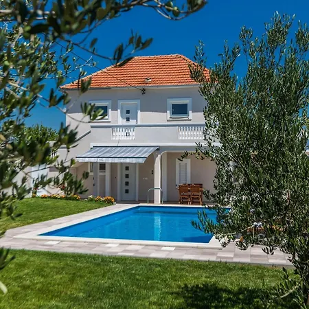 Serene Escape Near Zadar With Private Pool & Charming Outdoor Oasis Holiday home *