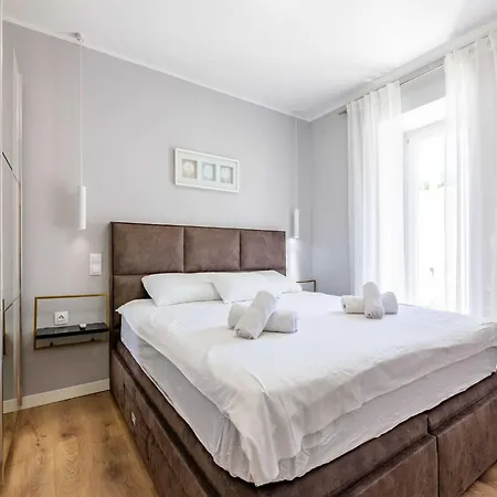 Serene Escape Near Zadar With Private Pool & Charming Outdoor Oasis Holiday home Visocane