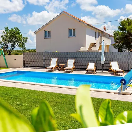 Holiday home Serene Escape Near Zadar With Private Pool & Charming Outdoor Oasis Visocane
