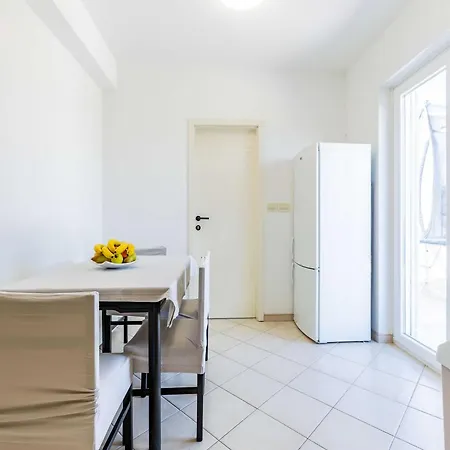 Serene Escape Near Zadar With Private Pool & Charming Outdoor Oasis *